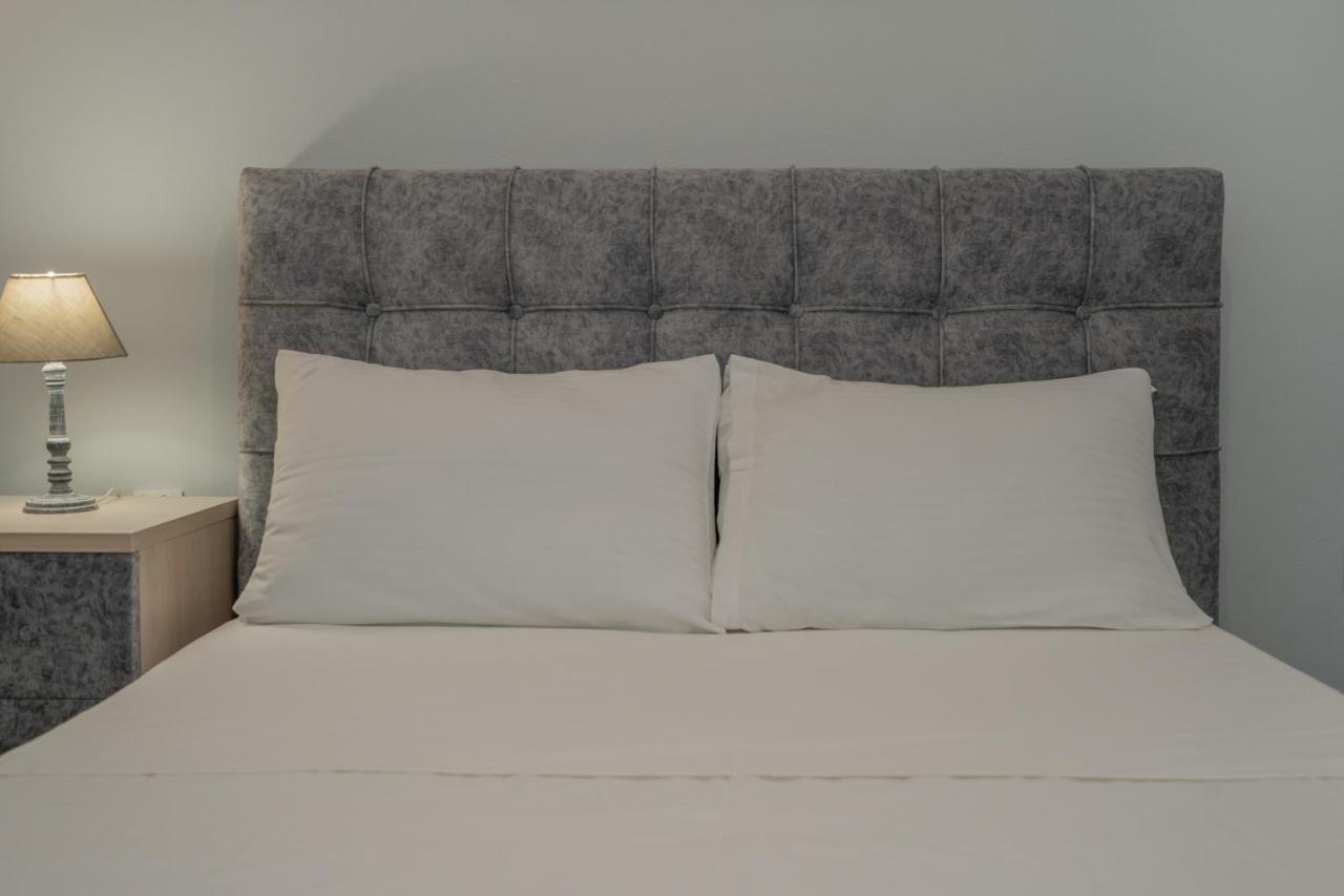 Comfy Apt Next To Metro Athén Kültér fotó